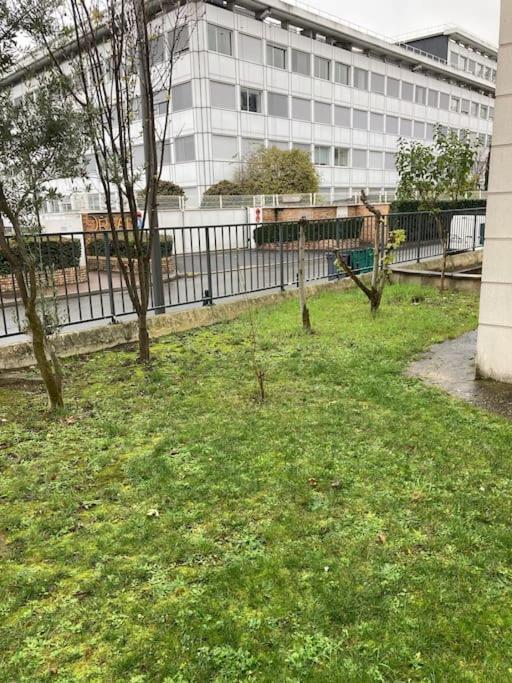 Superbe Appartement Parking Gratuit 2 Aulnay-sous-Bois Dış mekan fotoğraf